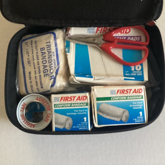 1997-2001 BMW 74OIL E38 First Aid Kit W/Leather Case OEM - Picture 1 of 12